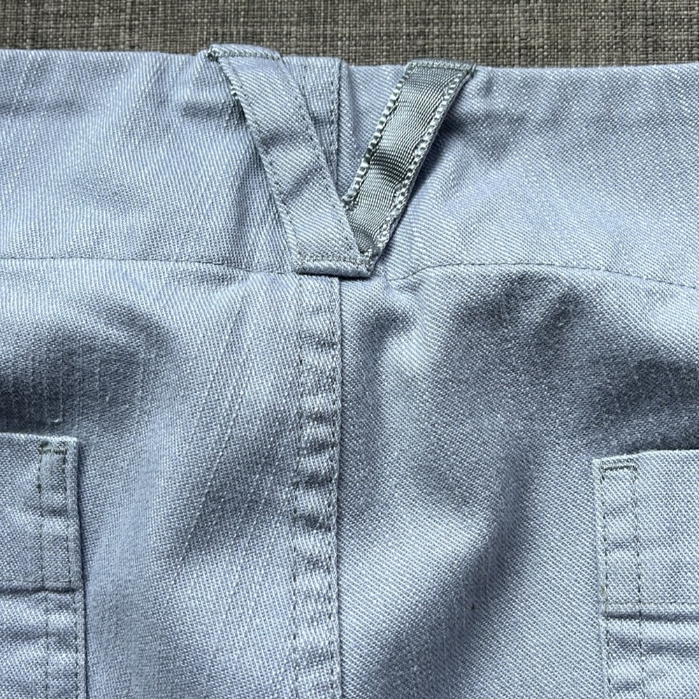 Mountain Hardwear Gray Cropped Pants Capri Pockets Size 4 - Picture 9 of 11